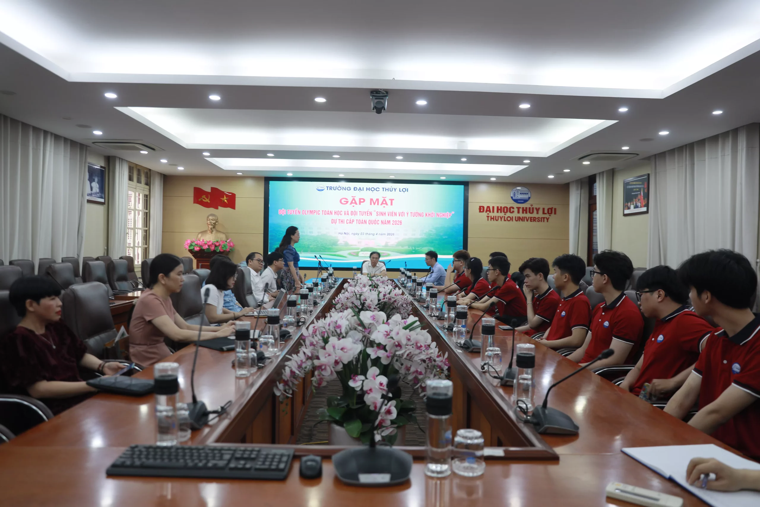 Trường Đại học Thủy lợi gặp mặt, động viên hai đội tuyển tham dự vòng Chung kết toàn quốc năm 2026