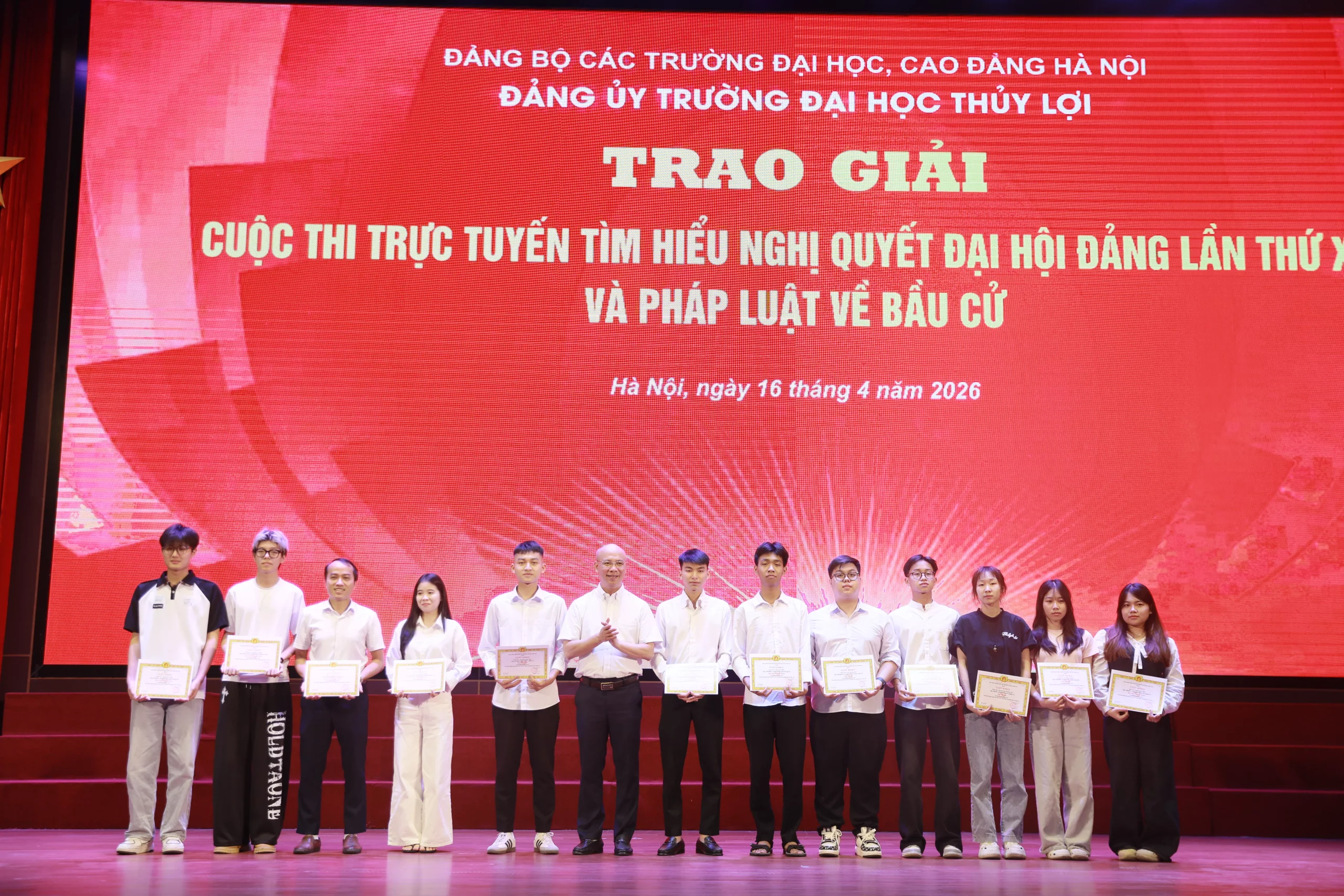 Tổng kết và trao giải cuộc thi trực tuyến tìm hiểu Nghị quyết Đại hội Đảng lần thứ XIV và pháp luật về bầu cử