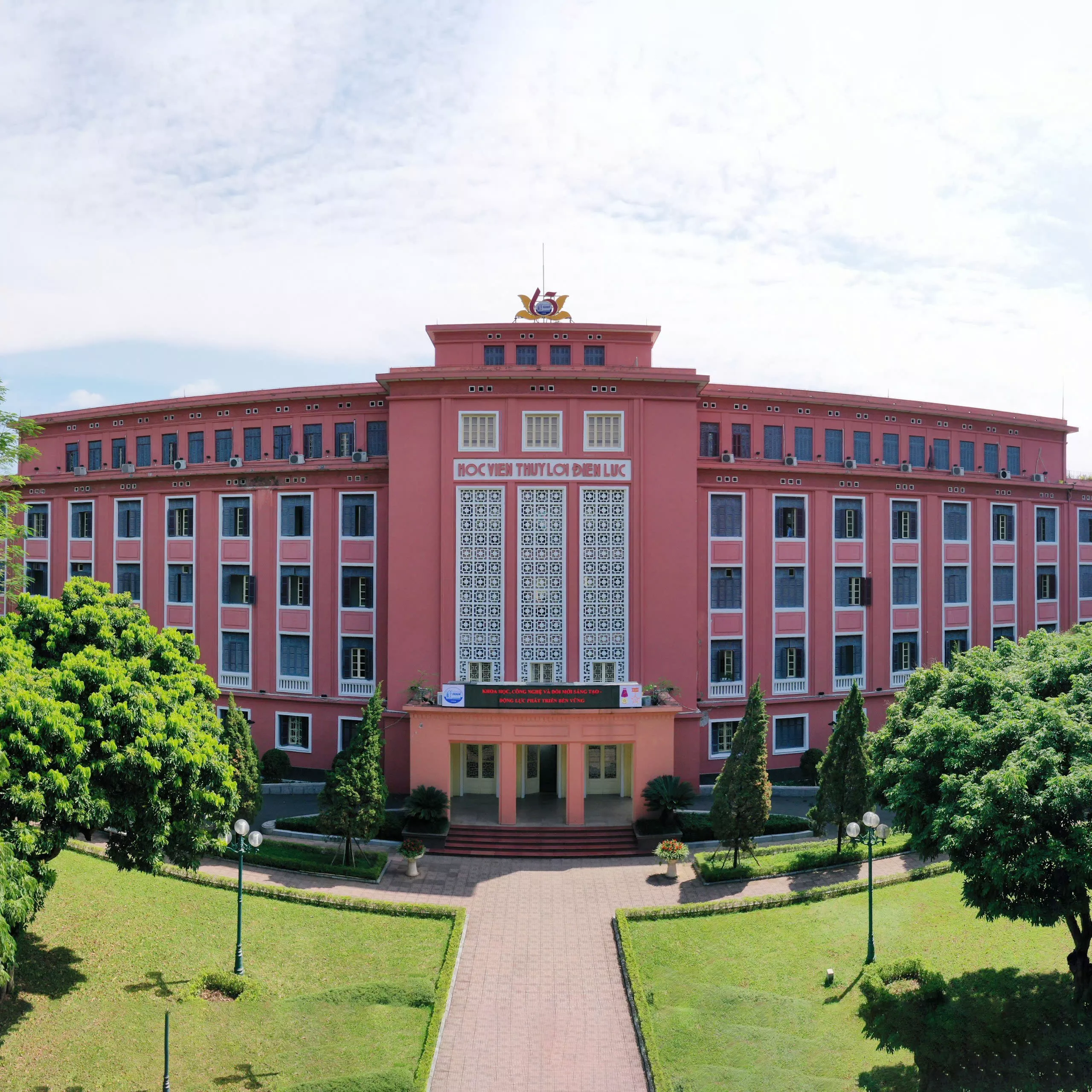 Thông báo về tổ chức khảo sát năng lực tiếng Anh đầu vào đợt 2 cho sinh viên đại học chính quy khóa 67