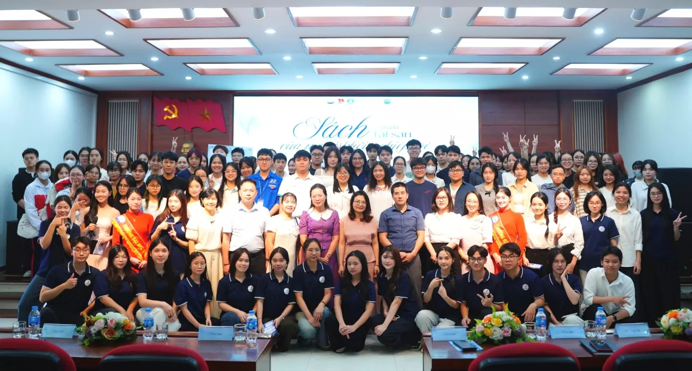 Tri thức từ sách – nền tảng hình thành năng lực khởi nghiệp của người trẻ