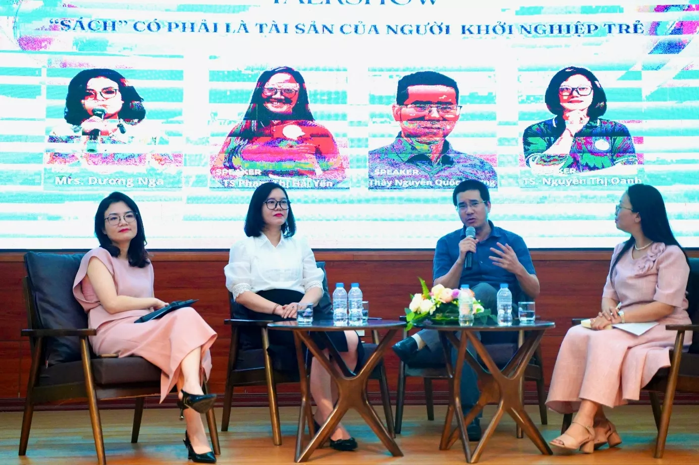 Tri thức từ sách – nền tảng hình thành năng lực khởi nghiệp của người trẻ