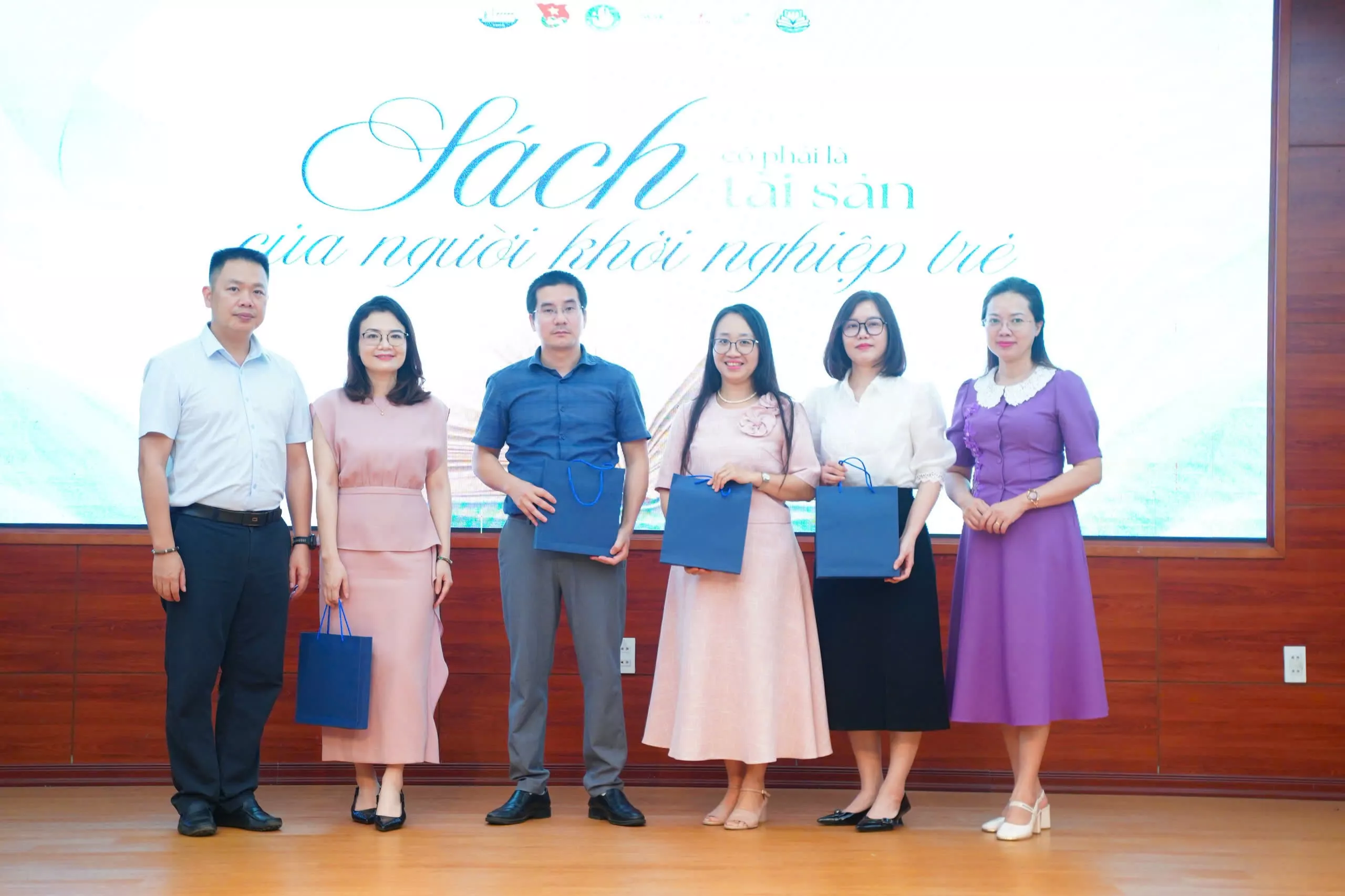 Tri thức từ sách – nền tảng hình thành năng lực khởi nghiệp của người trẻ