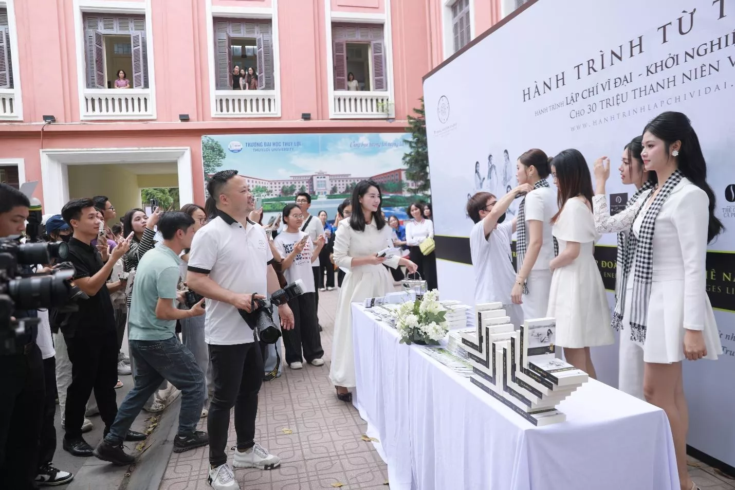 Lan tỏa tri thức, khơi dậy khát vọng lập thân, kiến quốc cho sinh viên Trường Đại học Thủy lợi