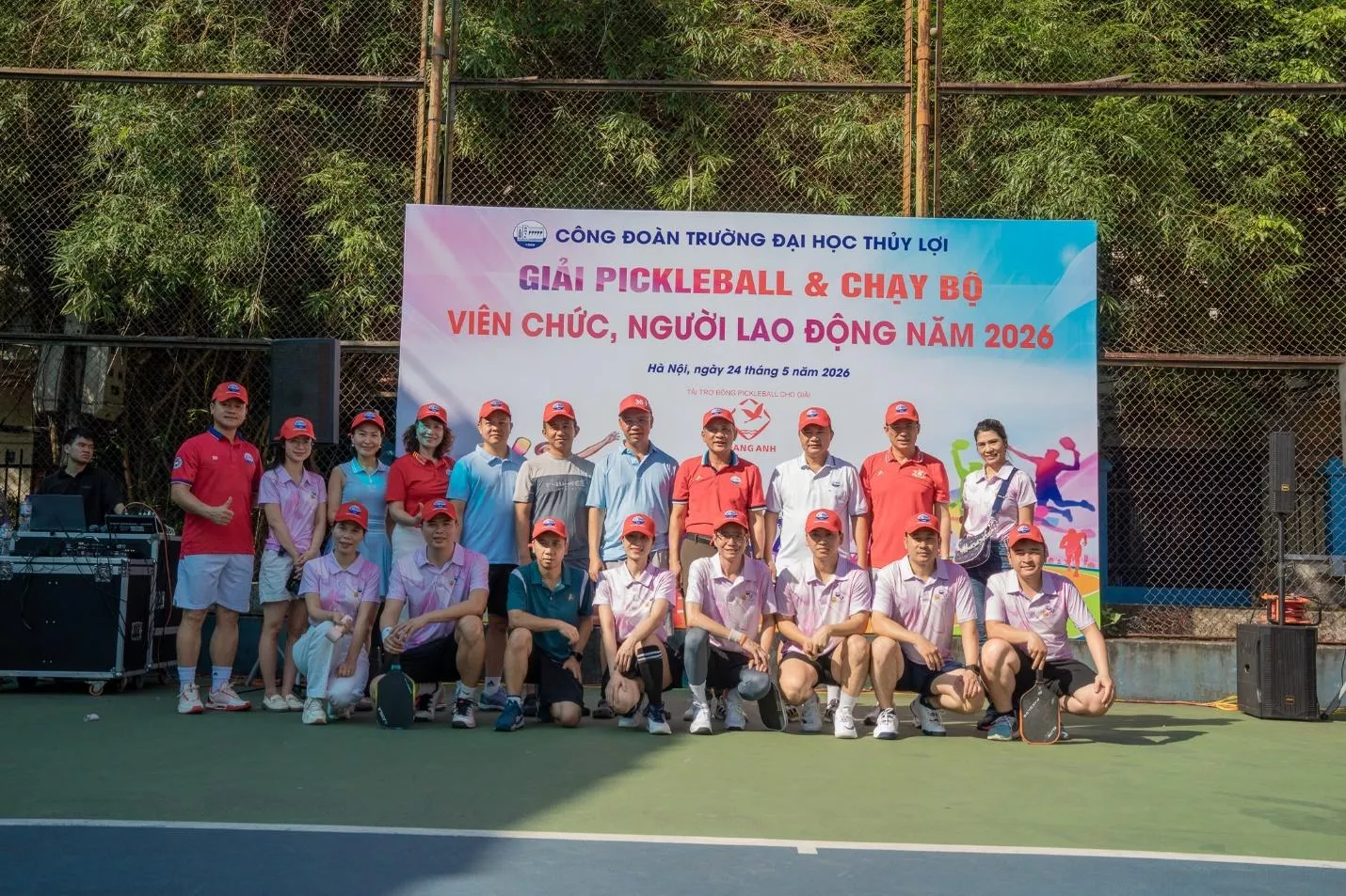 Sôi nổi Giải chạy bộ và Pickleball viên chức, người lao động Trường Đại học Thủy lợi năm 2026