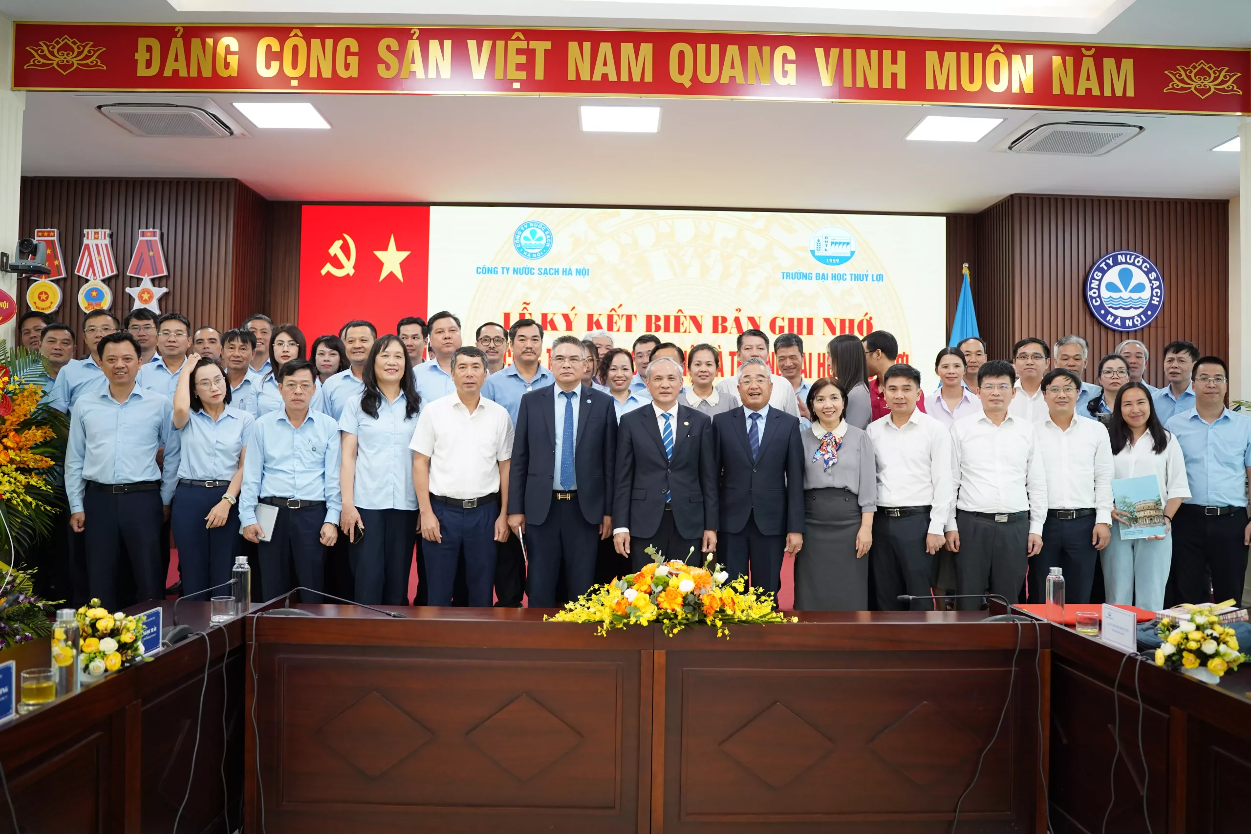 Trường Đại học Thủy lợi và Công ty Nước sạch Hà Nội ký kết hợp tác đào tạo, nghiên cứu và chuyển giao công nghệ