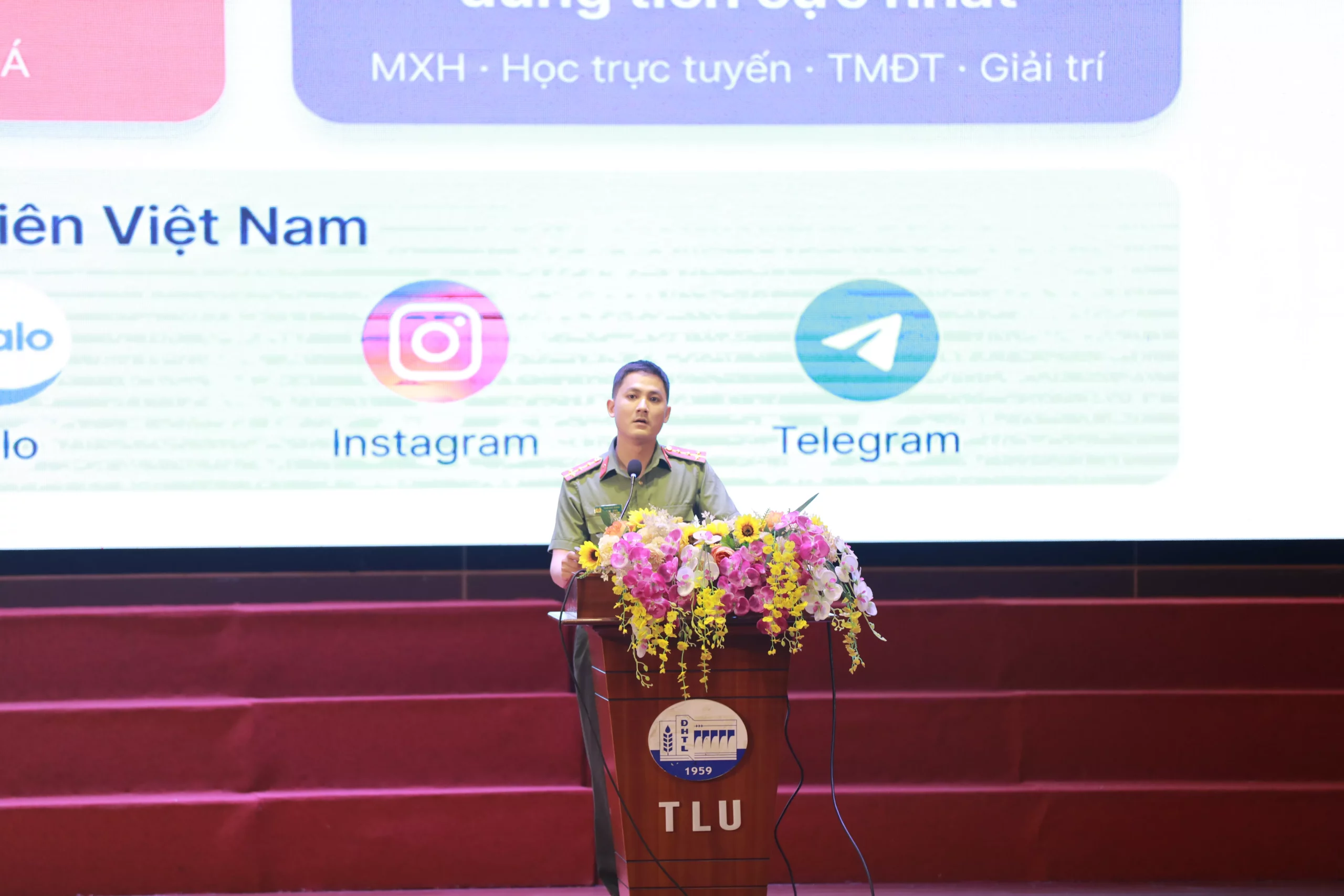 Trang bị kỹ năng công dân số cho sinh viên trong kỷ nguyên số