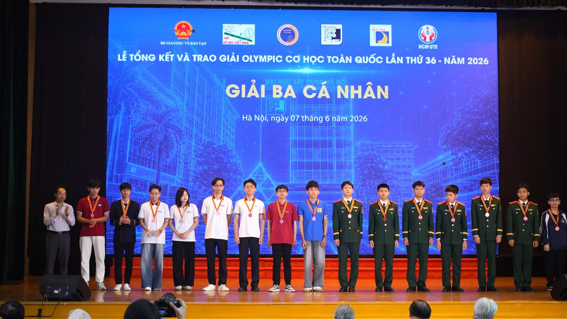 Sinh viên Trường Đại học Thủy lợi giành 43 giải thưởng tại kỳ thi Olympic Cơ học toàn quốc lần thứ 36