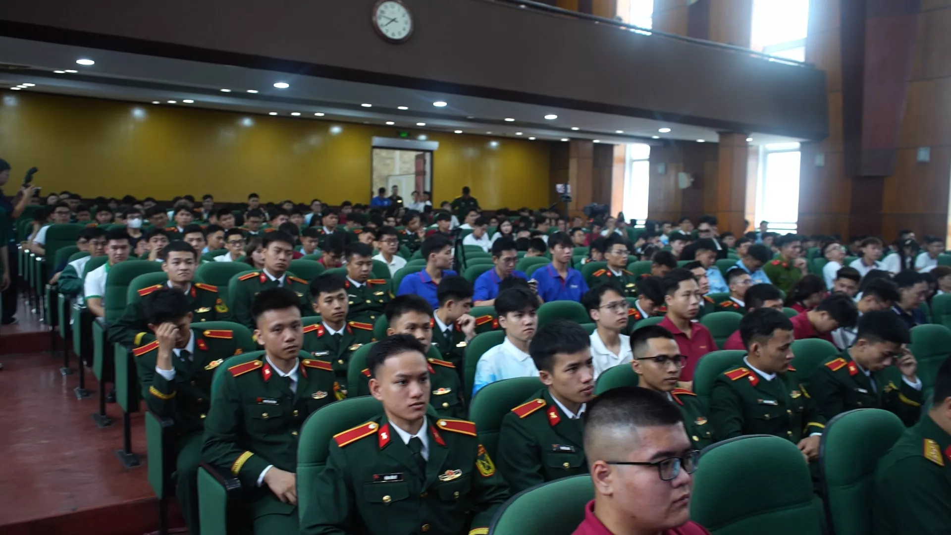 Sinh viên Trường Đại học Thủy lợi giành 43 giải thưởng tại kỳ thi Olympic Cơ học toàn quốc lần thứ 36