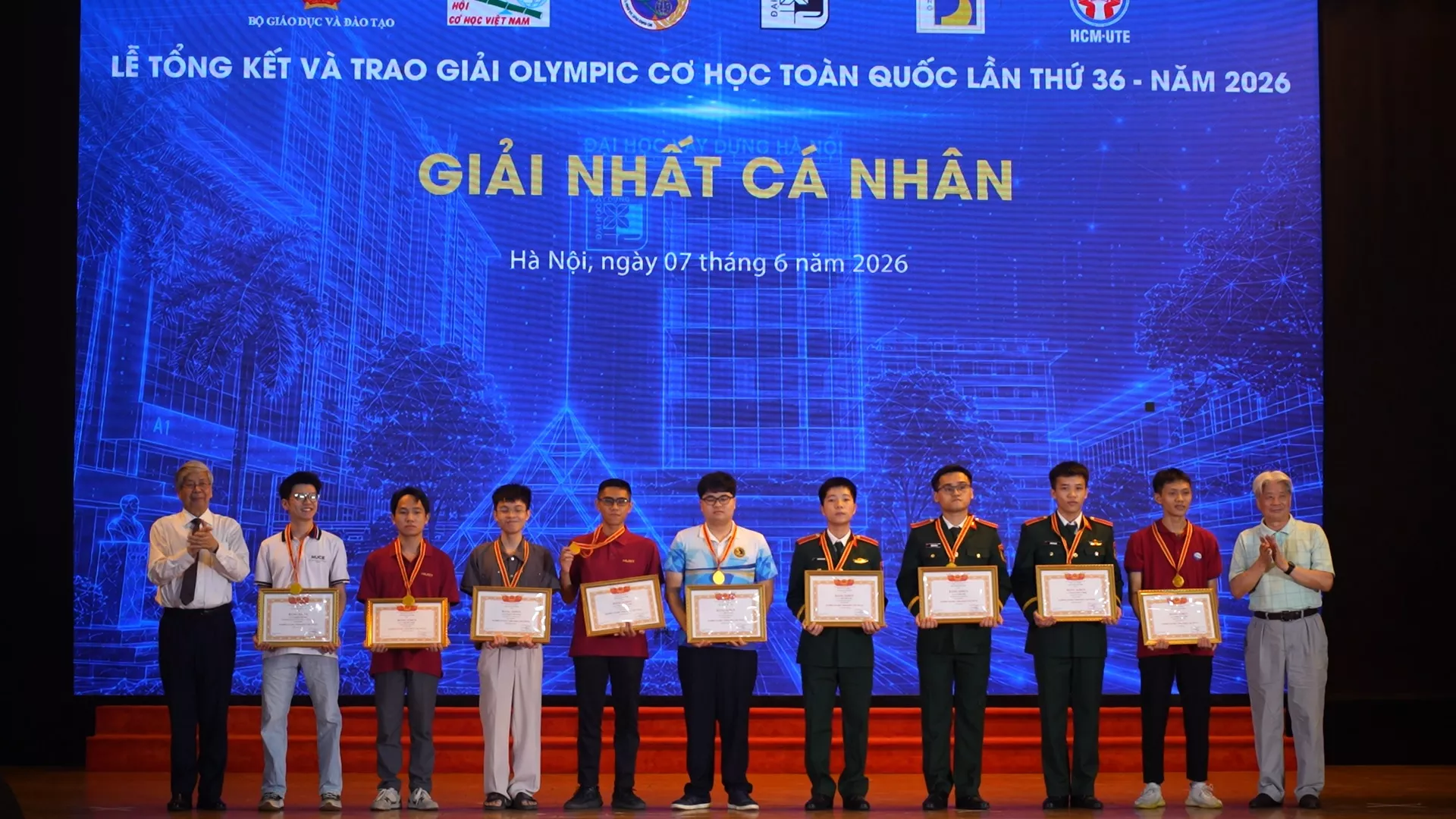 Sinh viên Trường Đại học Thủy lợi giành 43 giải thưởng tại kỳ thi Olympic Cơ học toàn quốc lần thứ 36