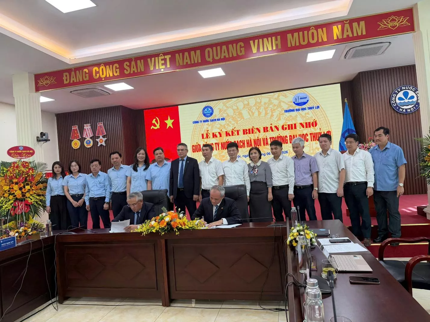 Trường Đại học Thủy lợi và Công ty Nước sạch Hà Nội ký kết hợp tác đào tạo, nghiên cứu và chuyển giao công nghệ