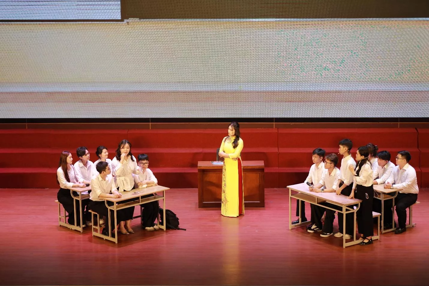 Đêm chung kết “Dân vận khéo” và tổng kết, trao giải Cuộc thi chính luận bảo vệ nền tảng tư tưởng của Đảng (cấp trường) năm 2026