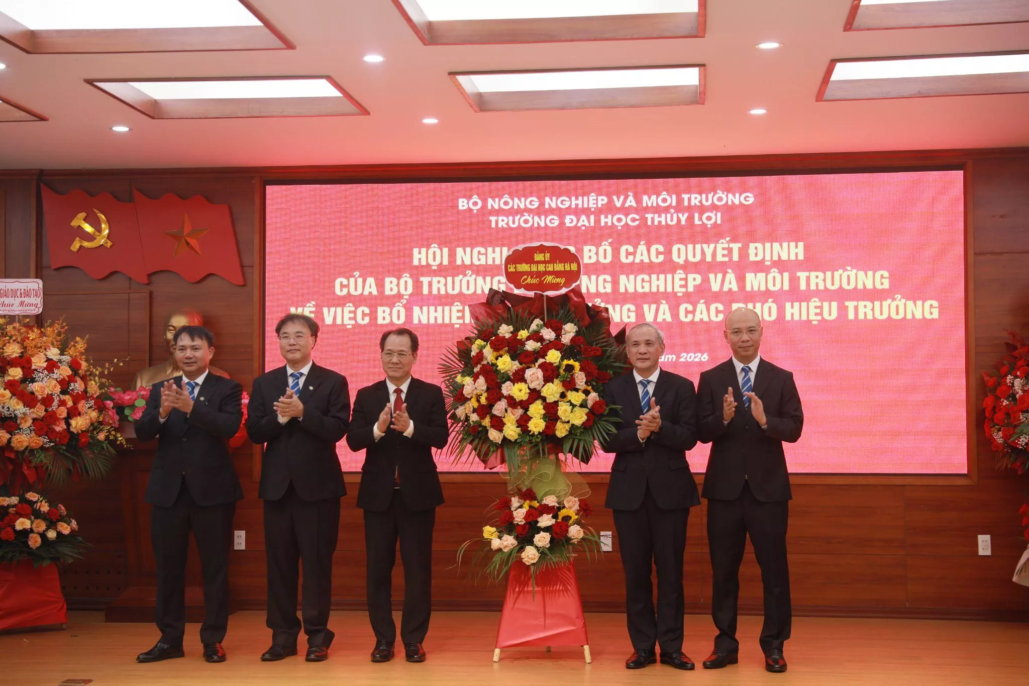 Trường Đại học Thủy lợi công bố quyết định bổ nhiệm Hiệu trưởng và các Phó Hiệu trưởng