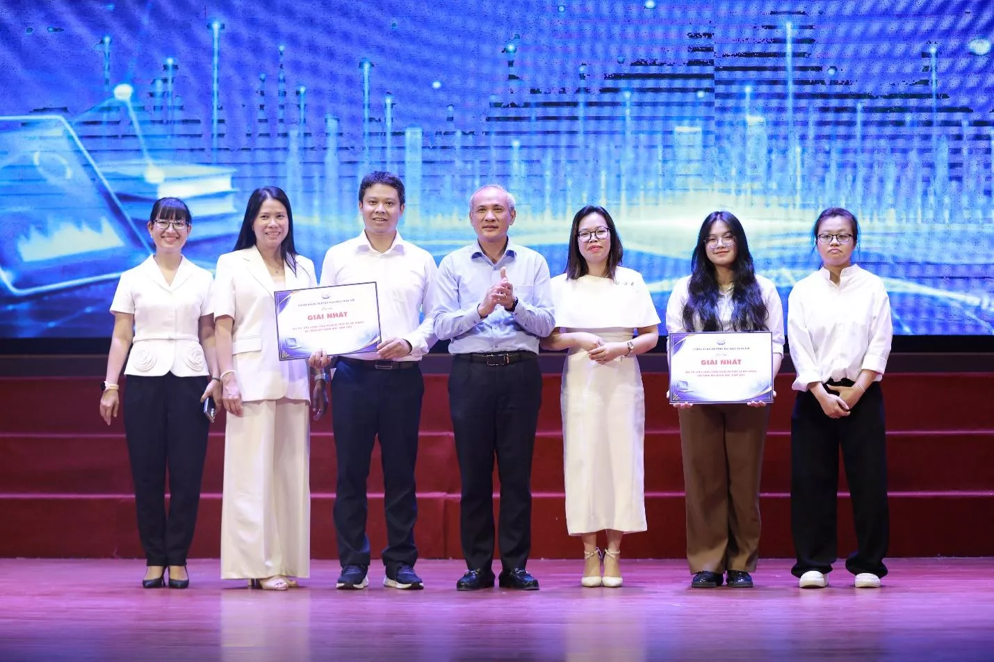 Trường Đại học Thủy lợi thúc đẩy chuyển đổi số trong giảng dạy và trình bày khoa học