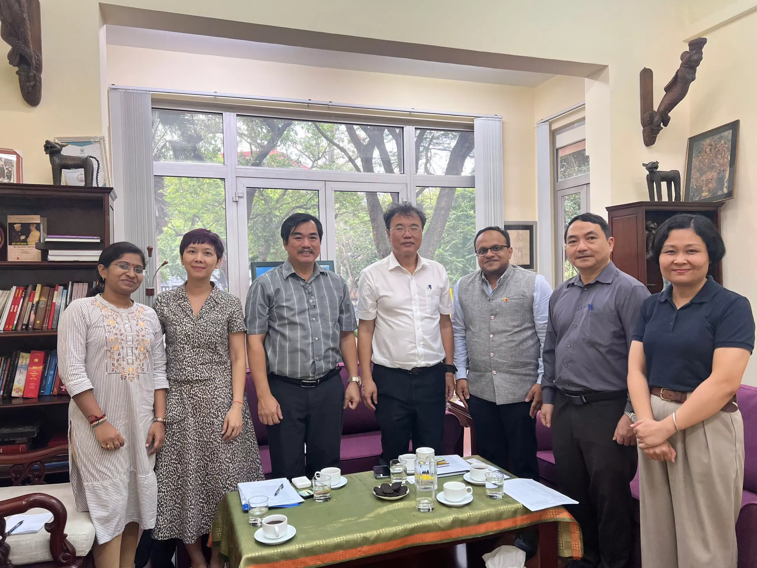 Trường Đại học Thủy lợi làm việc với Ngài Bastian. N. Chacko, Phó Đại sứ – Đại sứ quán Ấn Độ tại Hà Nội nhằm thúc đẩy hợp tác đào tạo, nghiên cứu và giao lưu văn hóa.