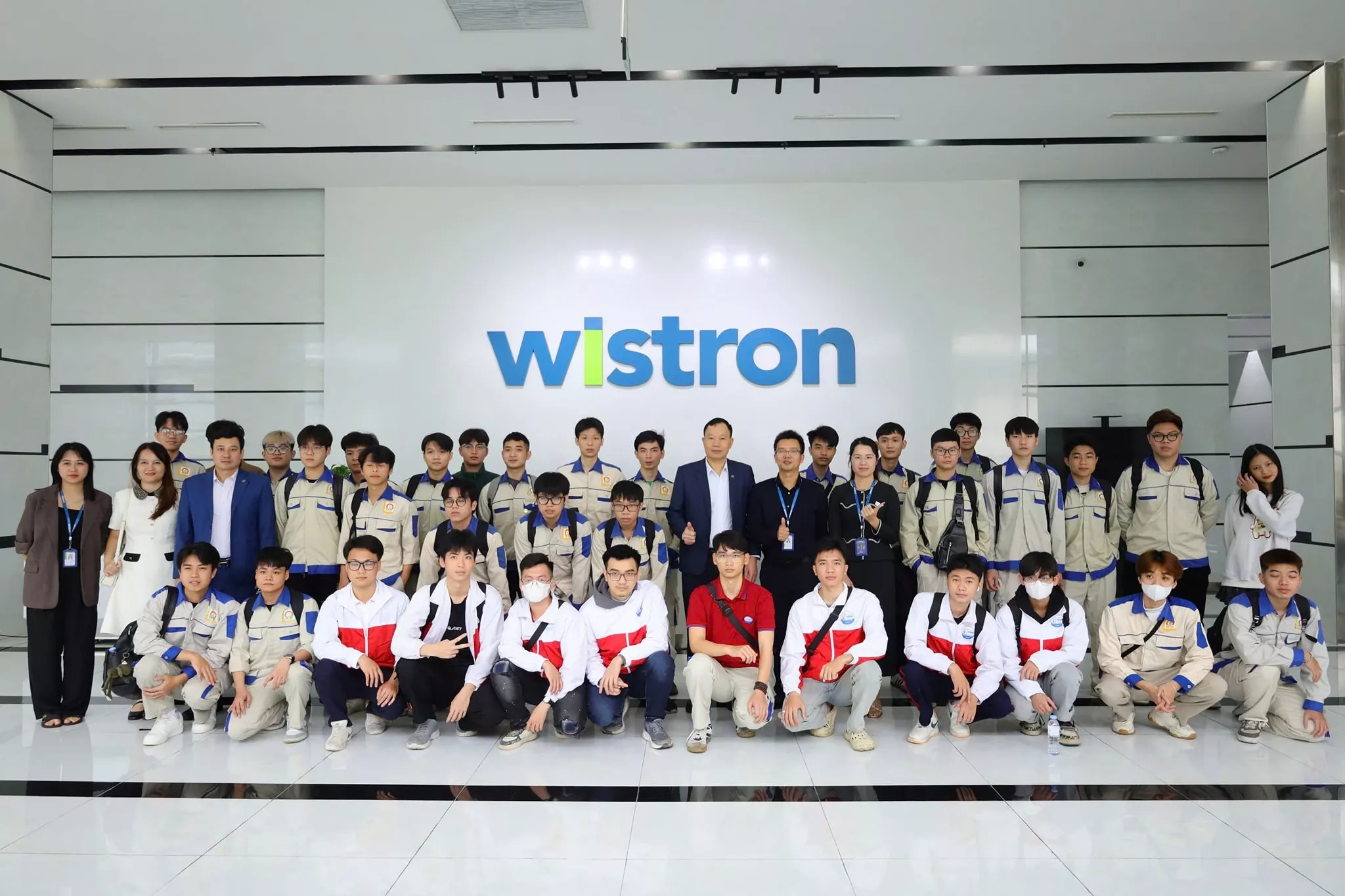 Đây là những ngành có tỷ lệ 100% sinh viên tốt nghiệp có việc làm, điểm chuẩn dao động 17-21 điểm