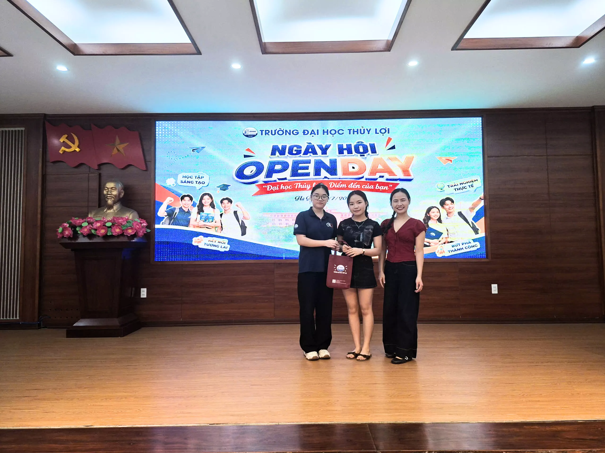 Trải nghiệm thực tế giúp thí sinh vững tin lựa chọn ngành học