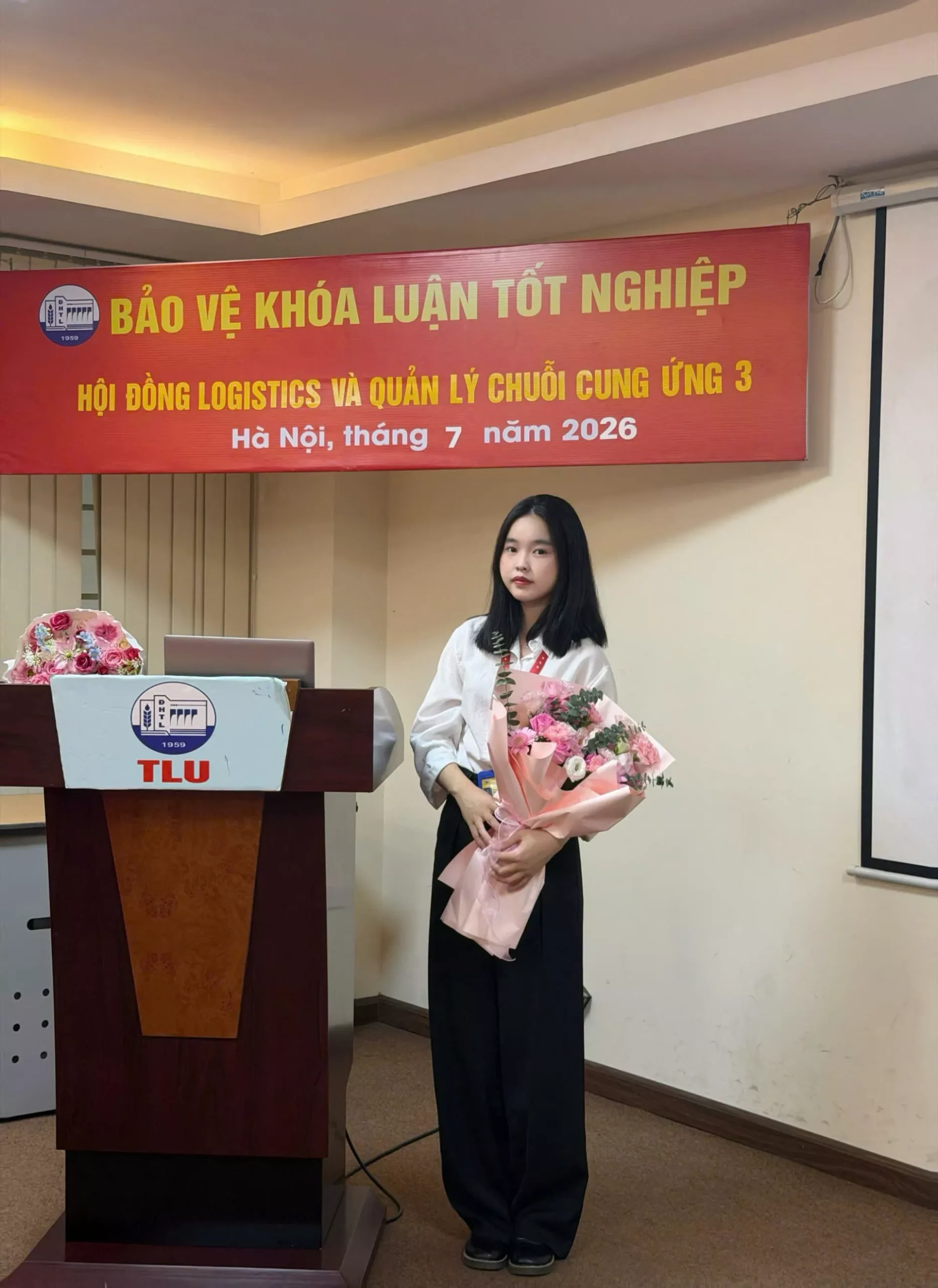 Kiều Trà My – Nữ lớp trưởng ngành Logistics và quản lý chuỗi cung ứng ghi dấu bằng bản lĩnh, trách nhiệm và khát vọng cống hiến