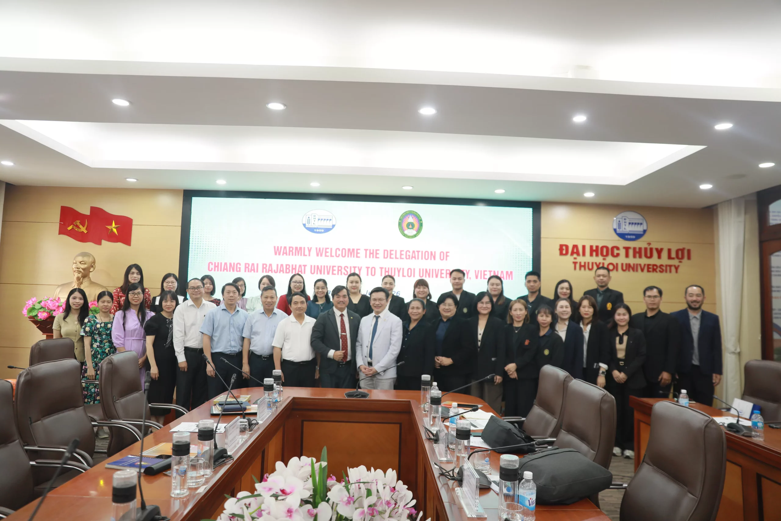Trường Đại học Thủy lợi làm việc với Đại học Rajabhat Chiang Rai (Thái Lan), thúc đẩy hợp tác trong đào tạo và nghiên cứu