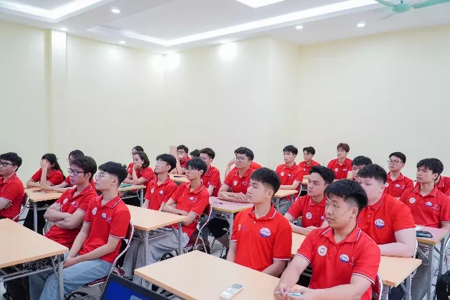 Từ giảng đường Trường Đại học Thủy lợi đến hành trình thực tập trải nghiệm tại các doanh nghiệp CHLB Đức