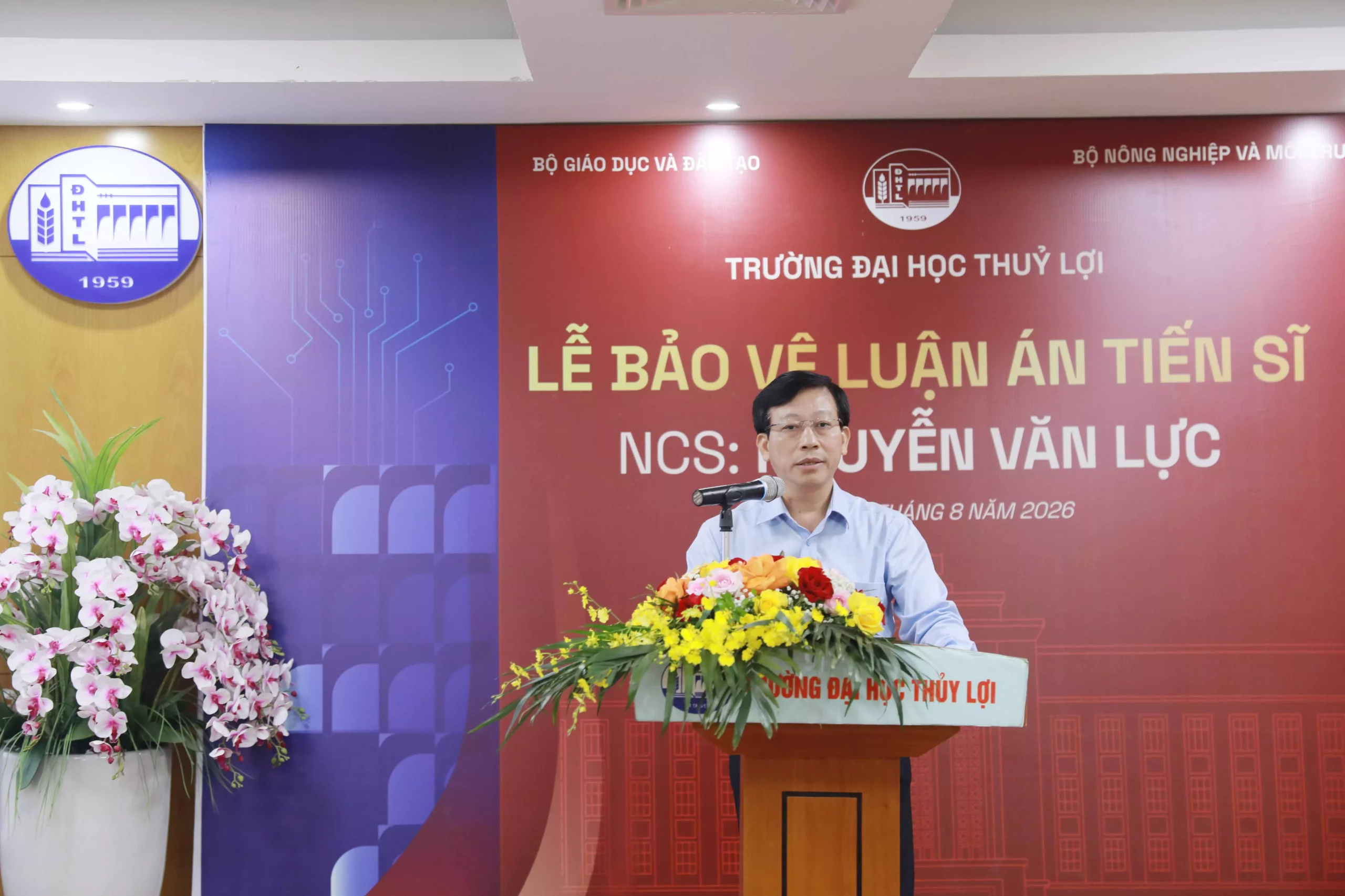 Nghiên cứu cơ chế diễn biến hình thái bờ biển răng cưa theo mùa tại bãi biển Mỹ Khê
