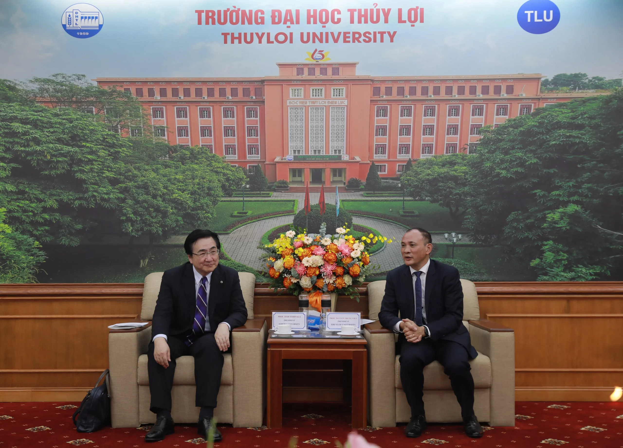 Trường Đại học Thủy lợi trao đổi tăng cường hợp tác với Đại học Tohoku