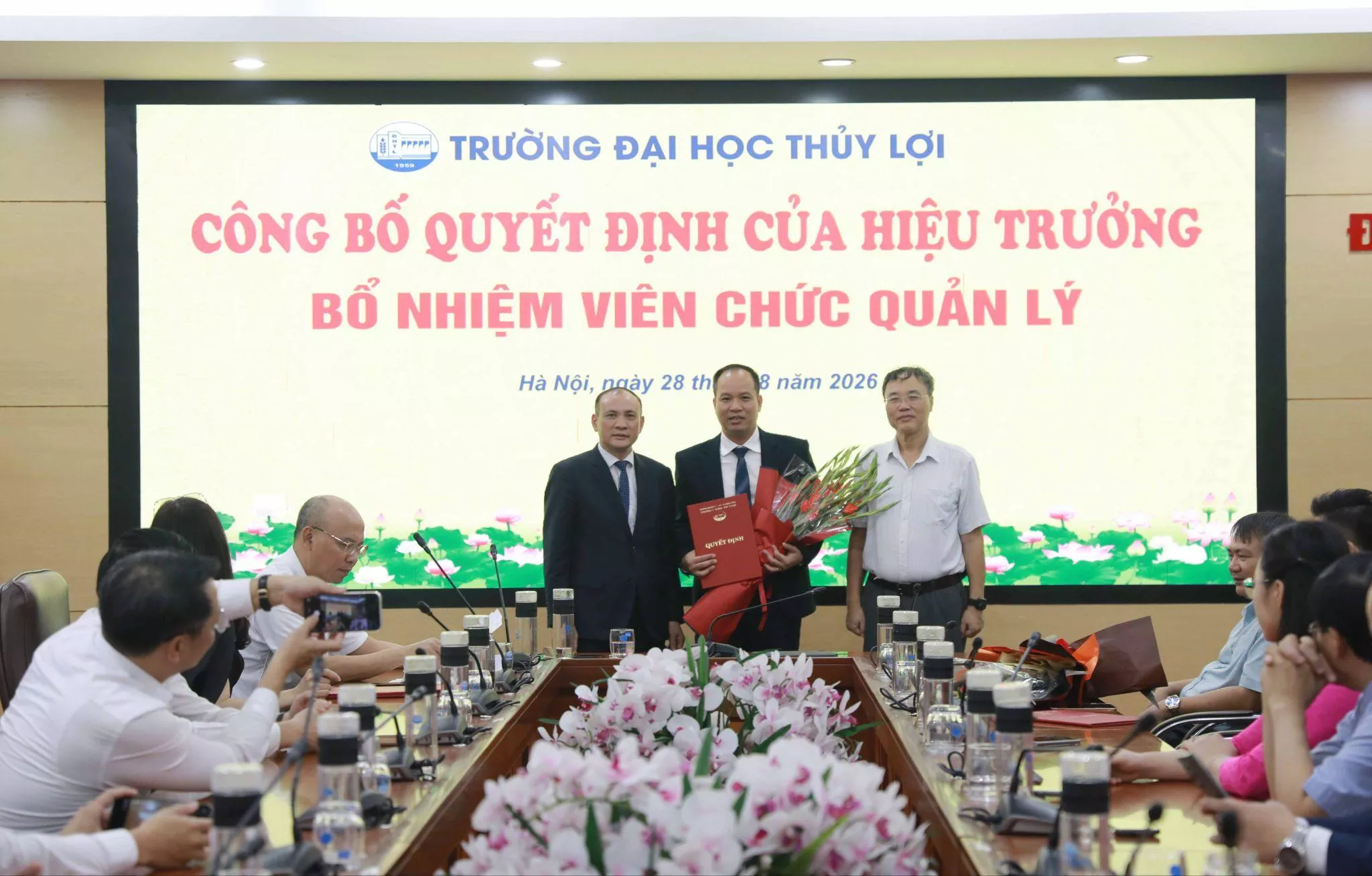 Trường Đại học Thủy lợi công bố các Quyết định bổ nhiệm viên chức quản lý