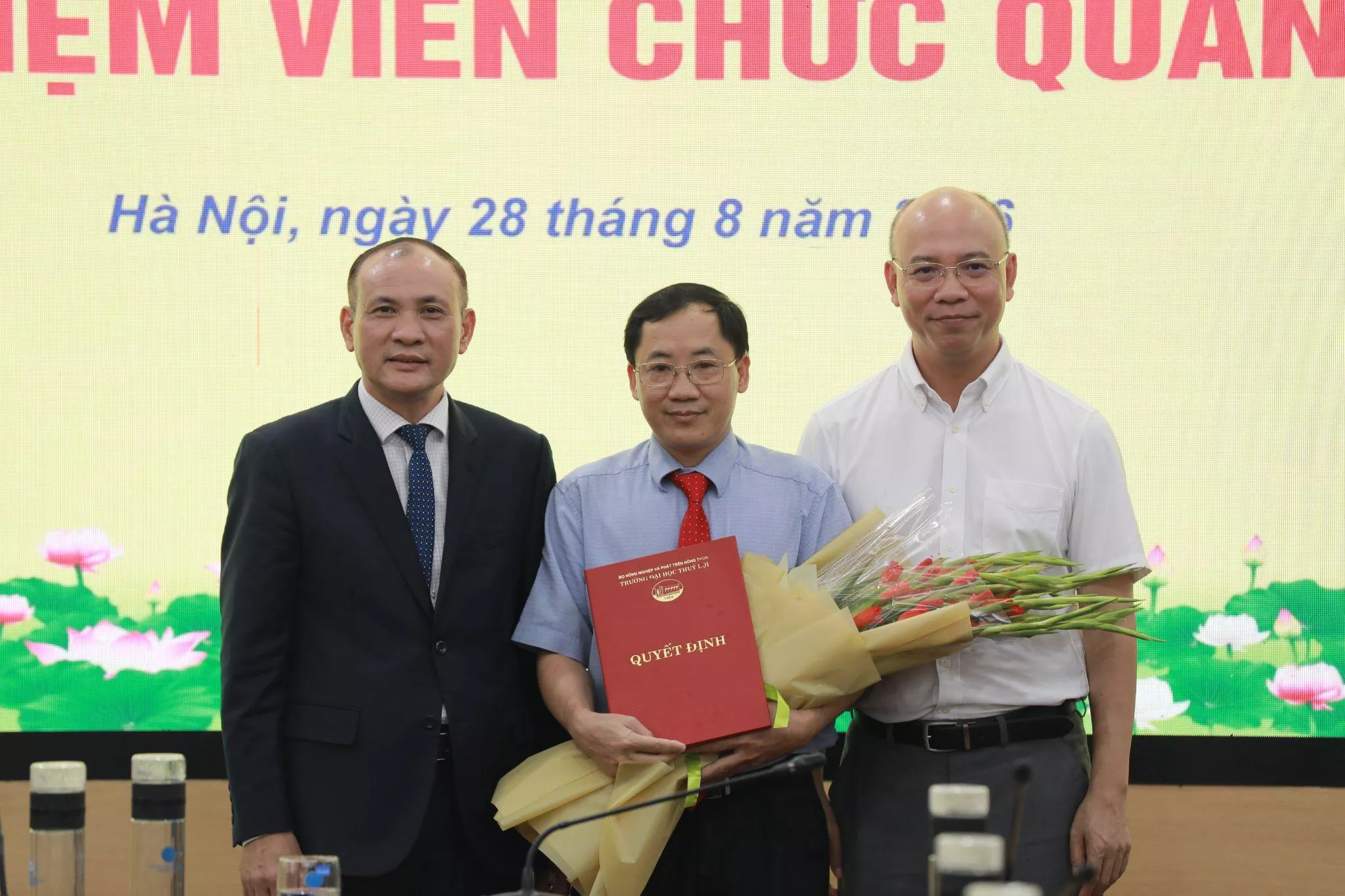 Trường Đại học Thủy lợi công bố các Quyết định bổ nhiệm viên chức quản lý