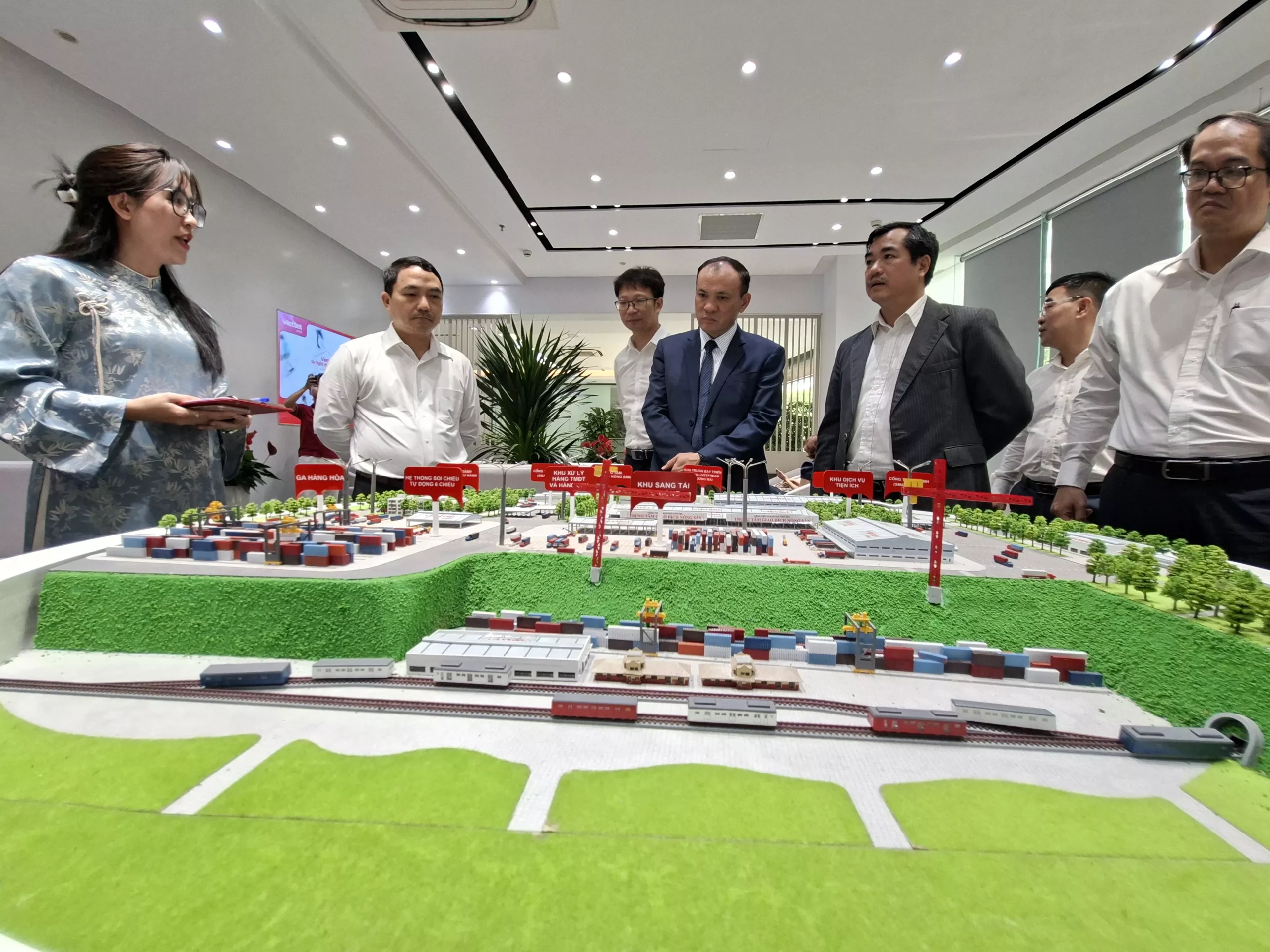 Trường Đại học Thủy lợi và Viettel Post tăng cường hợp tác đào tạo, nghiên cứu và phát triển nguồn nhân lực