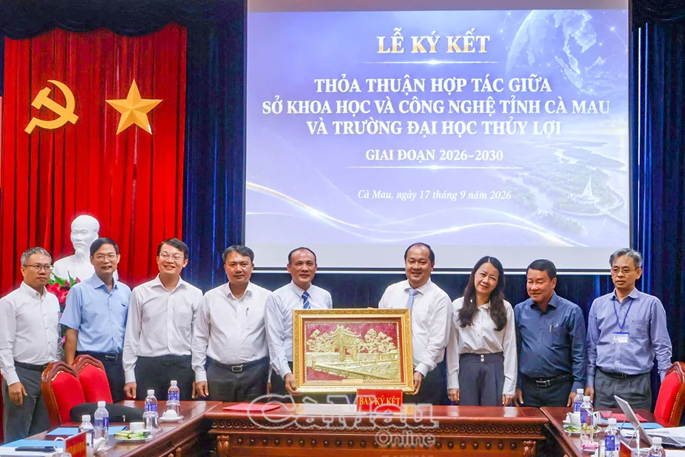 Cà Mau tăng cường hợp tác khoa học, công nghệ với Trường Đại học Thuỷ lợi