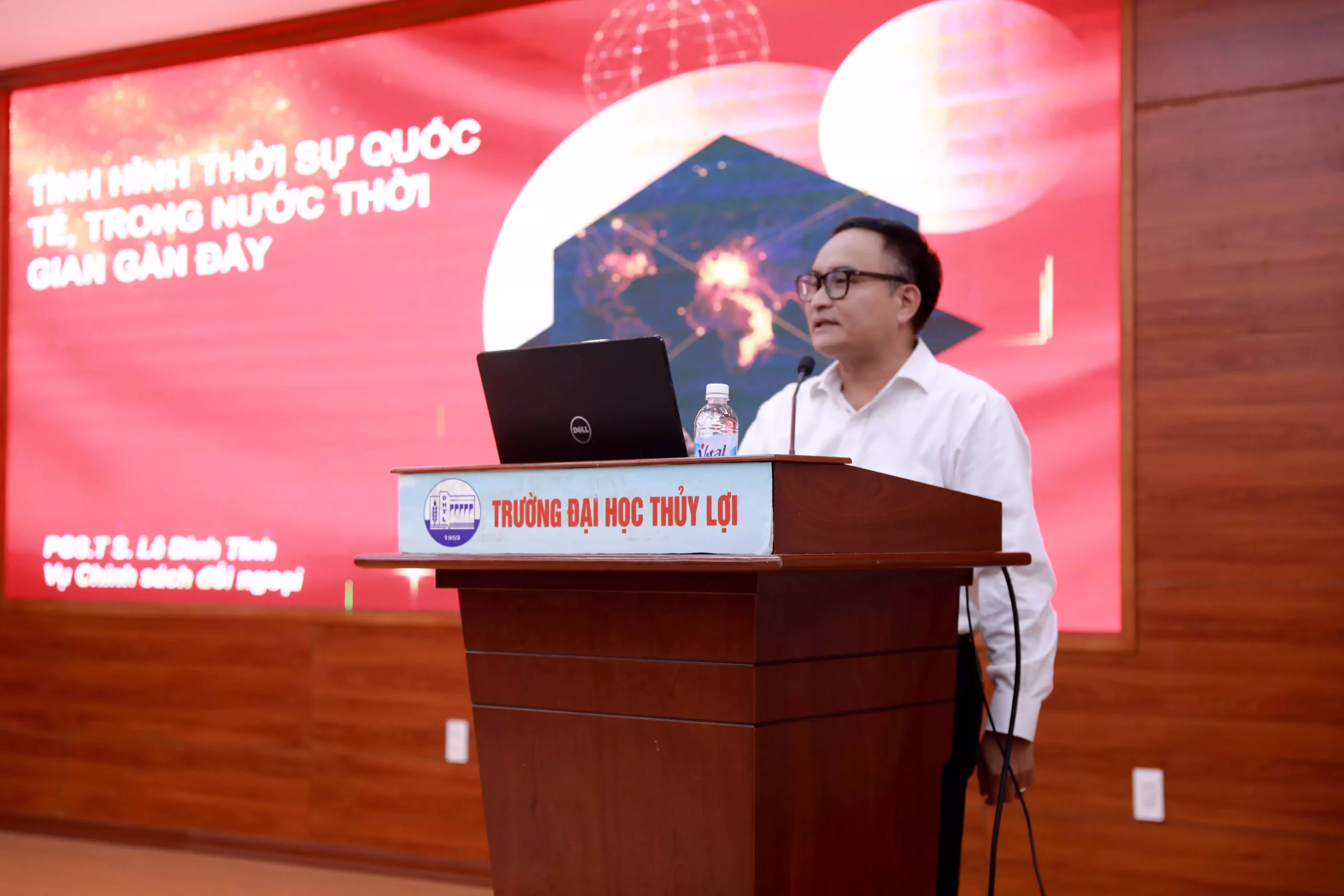 Trường Đại học Thủy lợi tổ chức Hội nghị thông tin tình hình thời sự trong nước, quốc tế và quán triệt, triển khai thực hiện Nghị quyết 20-NQ/TW