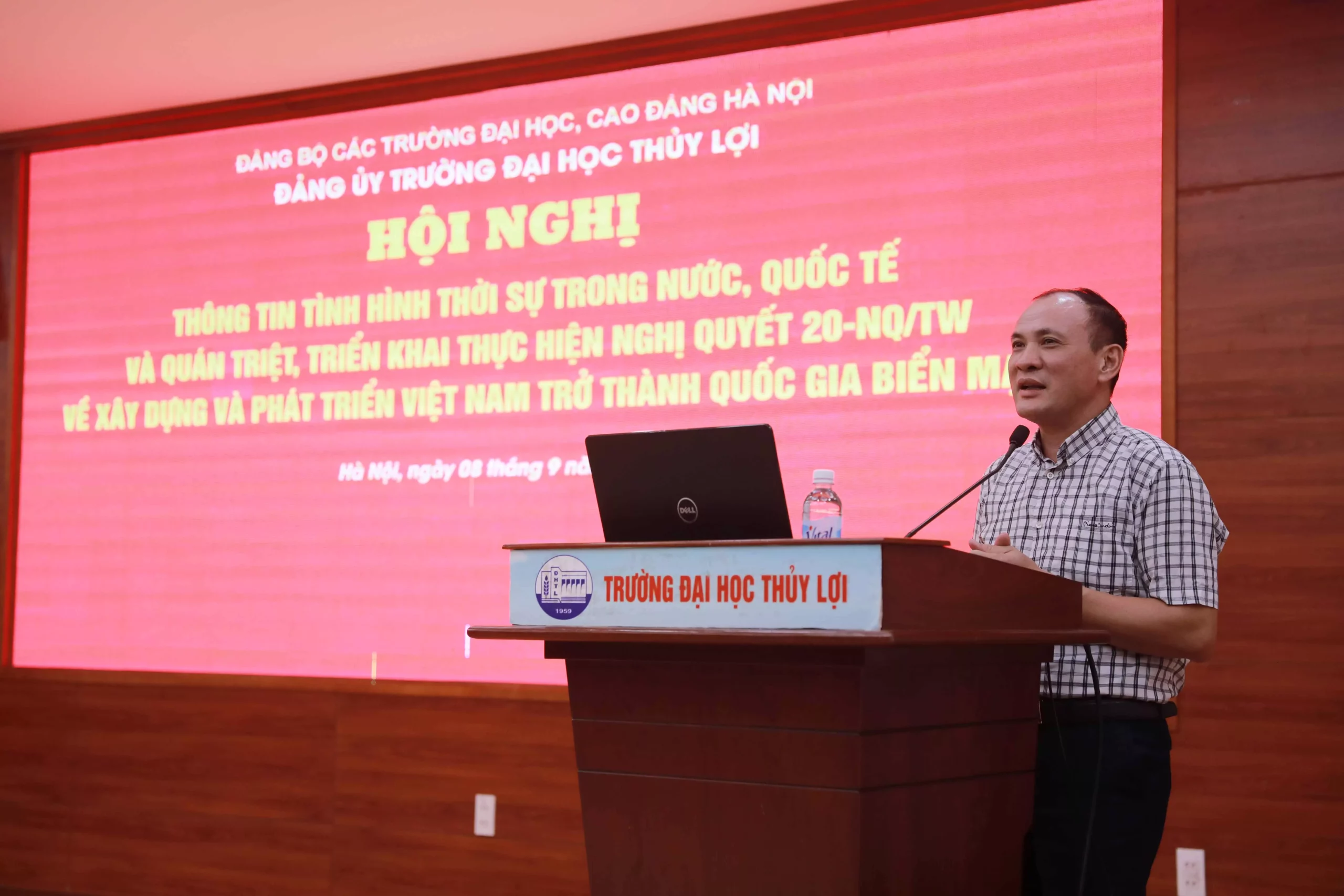 Trường Đại học Thủy lợi tổ chức Hội nghị thông tin tình hình thời sự trong nước, quốc tế và quán triệt, triển khai thực hiện Nghị quyết 20-NQ/TW