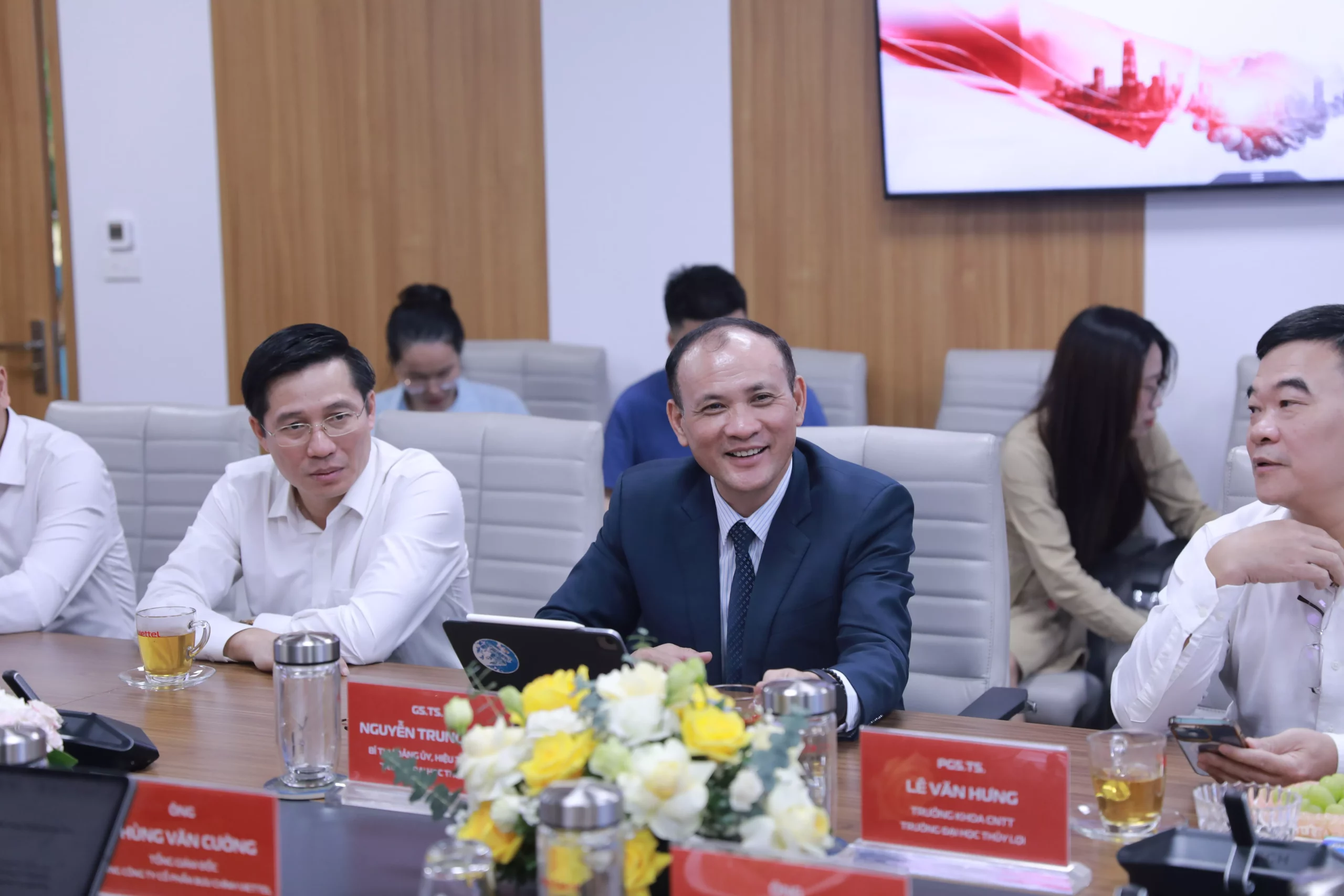 Trường Đại học Thủy lợi và Viettel Post tăng cường hợp tác đào tạo, nghiên cứu và phát triển nguồn nhân lực