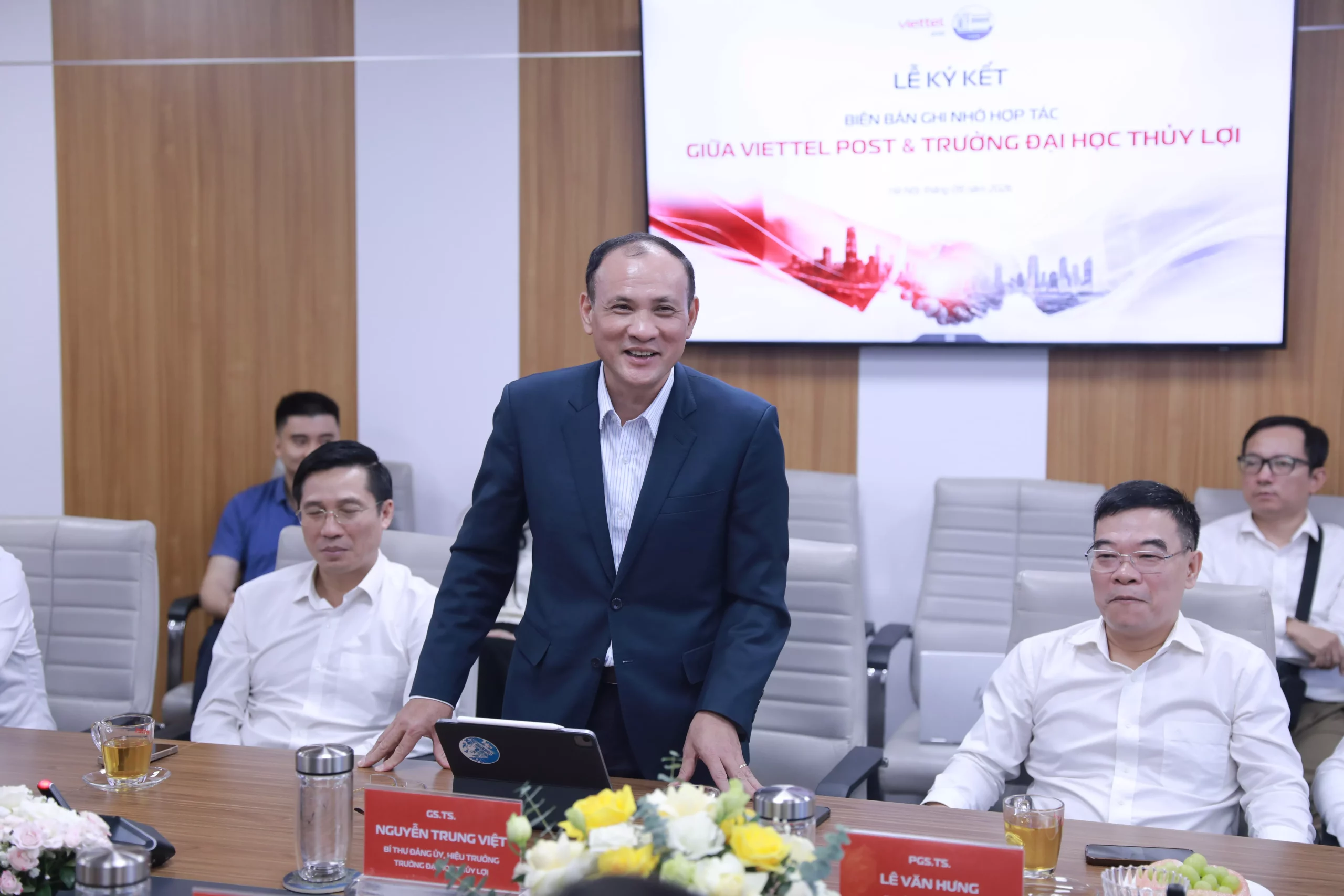 Trường Đại học Thủy lợi và Viettel Post tăng cường hợp tác đào tạo, nghiên cứu và phát triển nguồn nhân lực