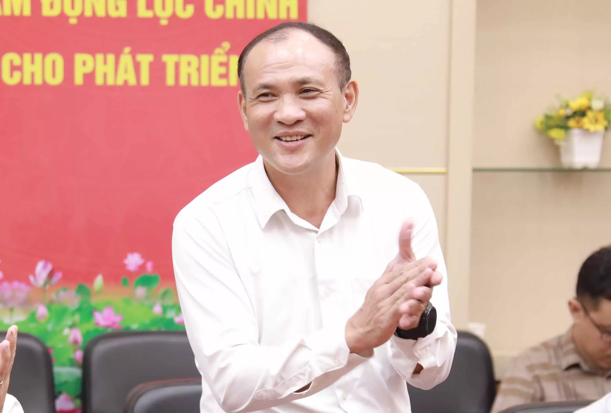 Trường Đại học Thủy lợi chúc mừng PGS.TS Đặng Hoàng Thanh – Cựu sinh viên K32 khoa Kỹ thuật tài nguyên nước giữ chức vụ Phó Giám đốc Viện Khoa học Thủy lợi Việt Nam