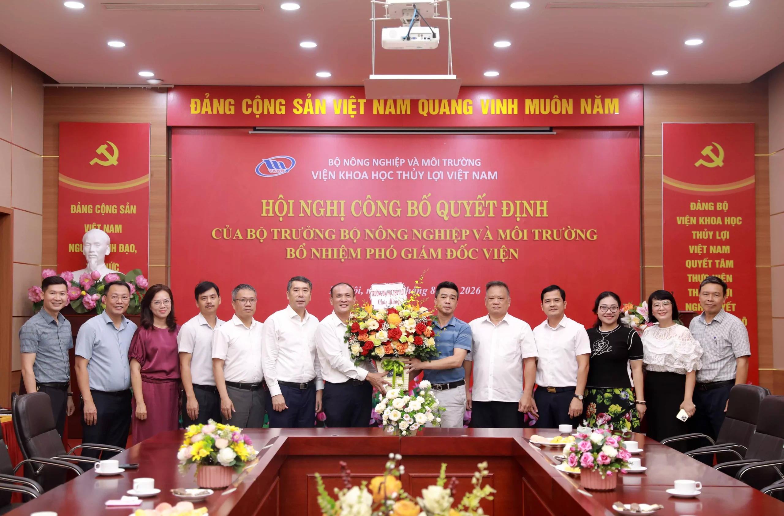 Trường Đại học Thủy lợi chúc mừng PGS.TS Đặng Hoàng Thanh – Cựu sinh viên K32 khoa Kỹ thuật tài nguyên nước giữ chức vụ Phó Giám đốc Viện Khoa học Thủy lợi Việt Nam