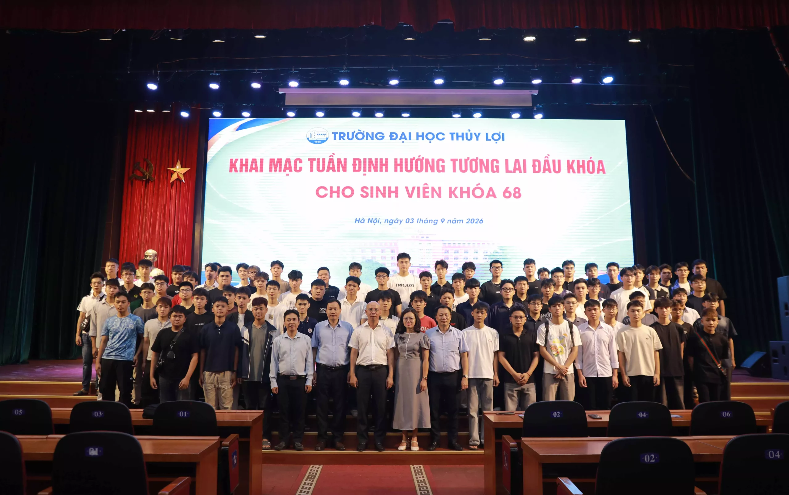 Trường Đại học Thủy lợi tổ chức Tuần đầu khóa học cho tân sinh viên khóa 68