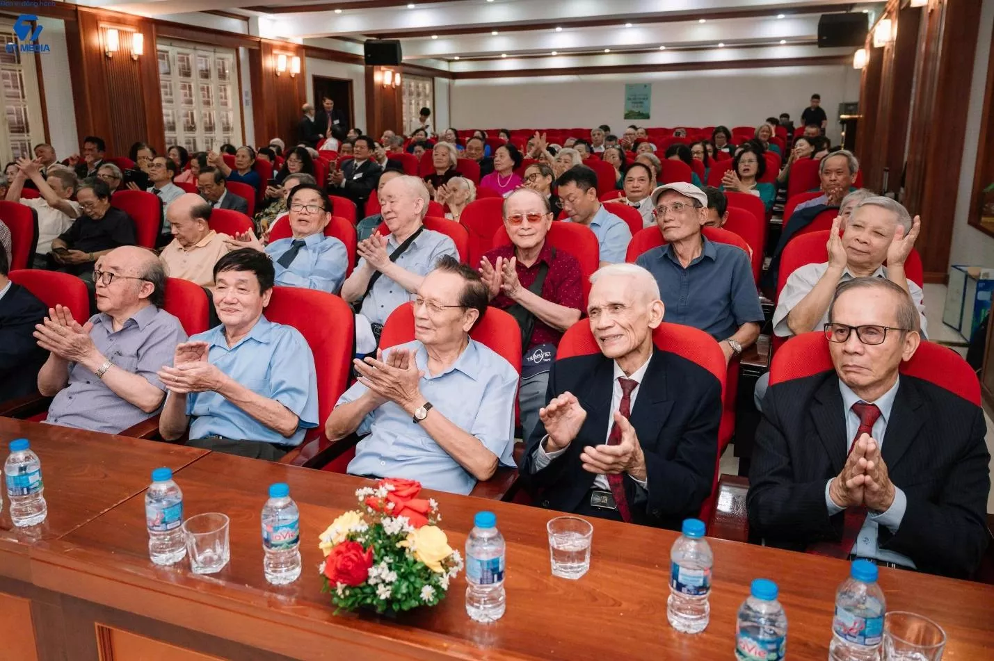 55 năm trở về – vẹn nguyên nghĩa tình của cựu sinh viên khóa 13 Trường Đại học Thủy lợi
