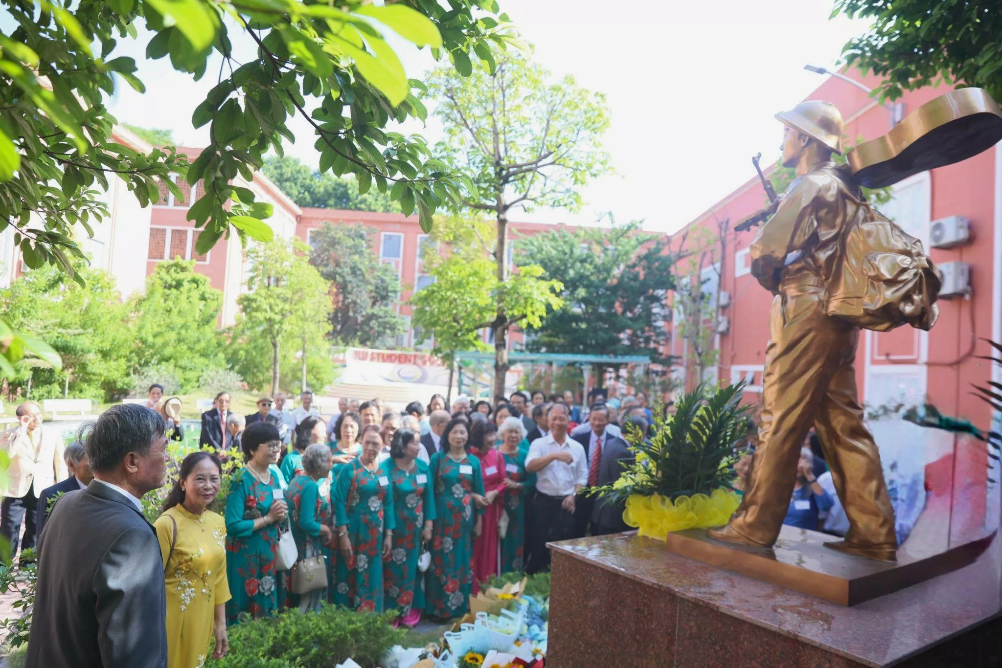 55 năm trở về – vẹn nguyên nghĩa tình của cựu sinh viên khóa 13 Trường Đại học Thủy lợi