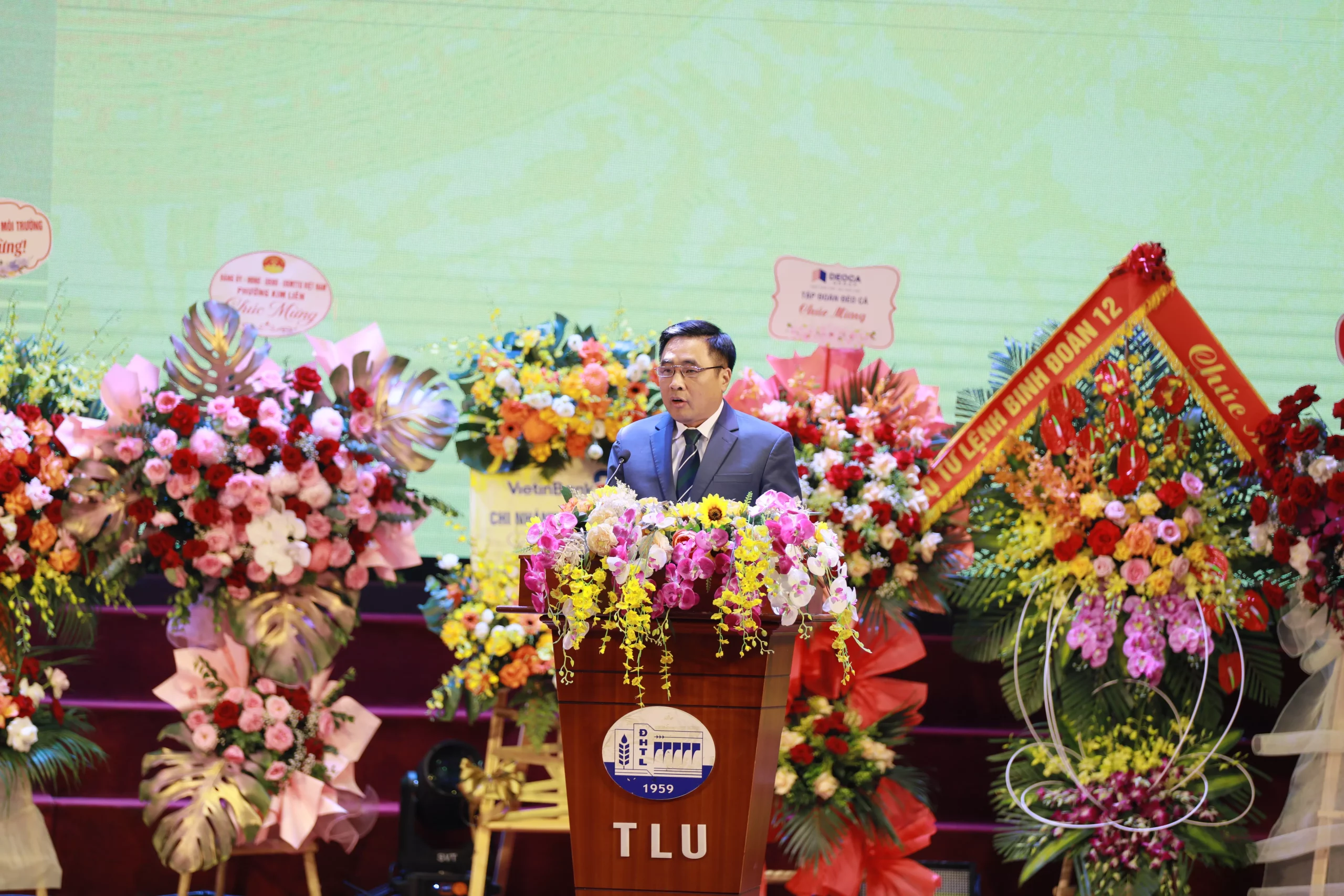 Trường Đại học Thủy lợi khai giảng năm học mới, khơi dậy khát vọng làm chủ công nghệ và phụng sự đất nước