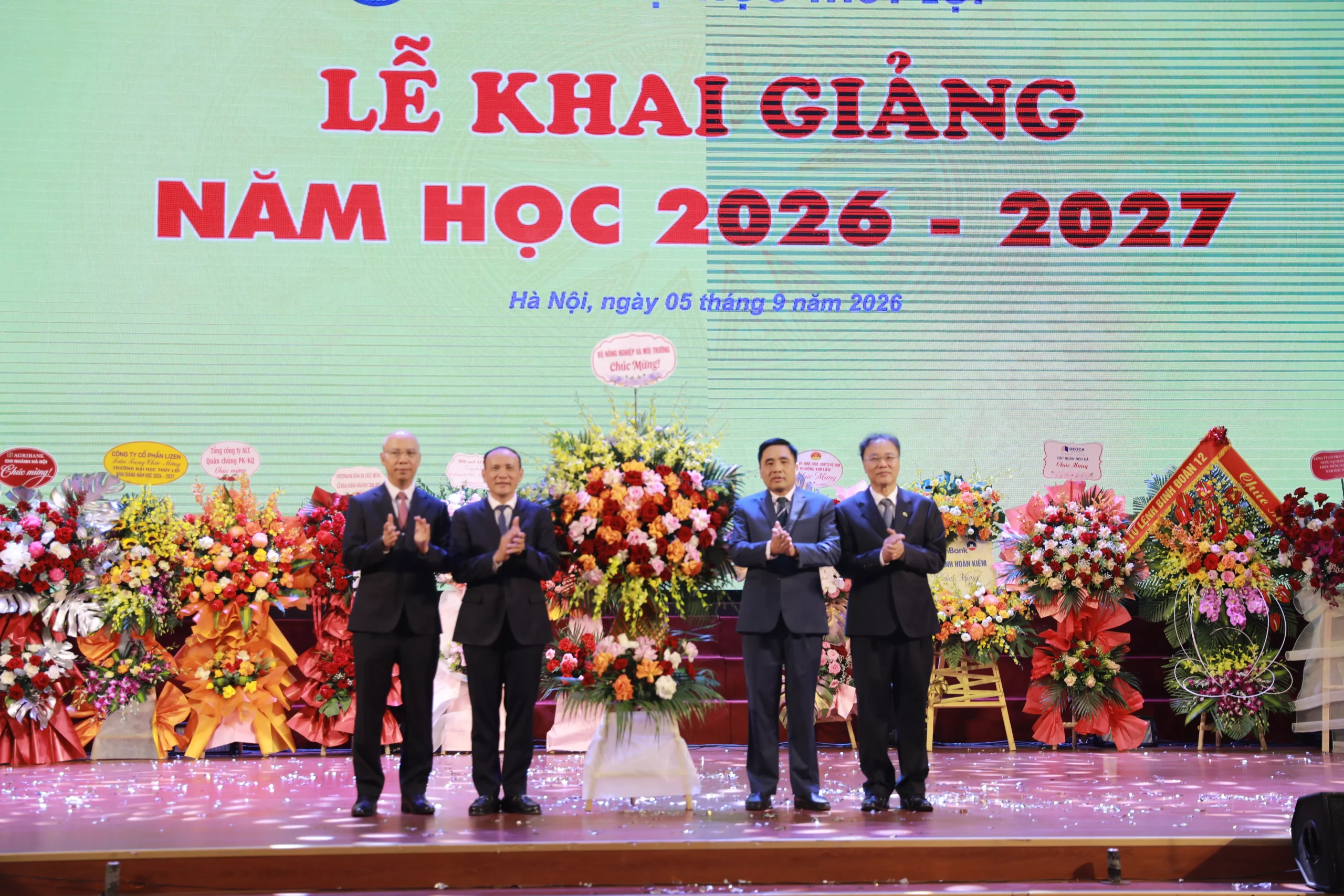 Trường Đại học Thủy lợi khai giảng năm học mới, khơi dậy khát vọng làm chủ công nghệ và phụng sự đất nước