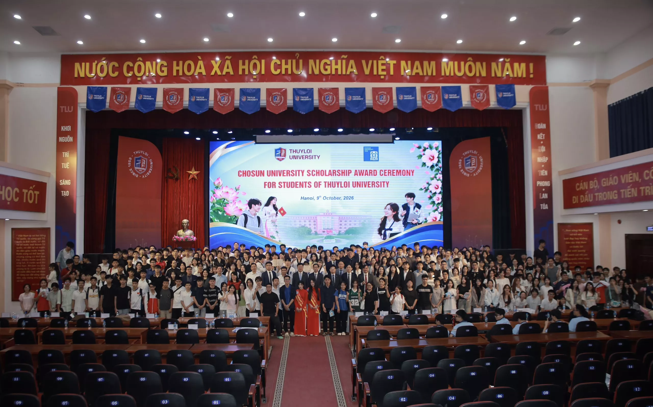 Sôi nổi chương trình giao lưu văn hóa Việt – Hàn và trao 20 suất học bổng Đại học Chosun cho sinh viên Trường Đại học Thủy lợi