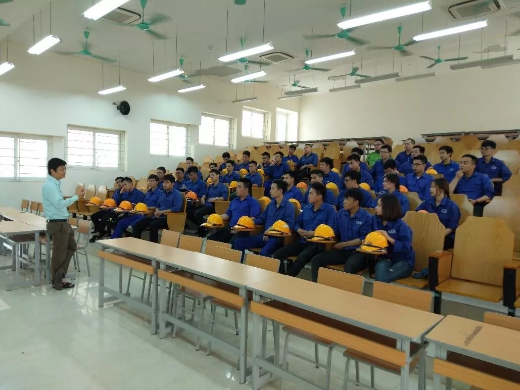 CONSTRUCTION TECHNOLOGY AND MANAGEMENT