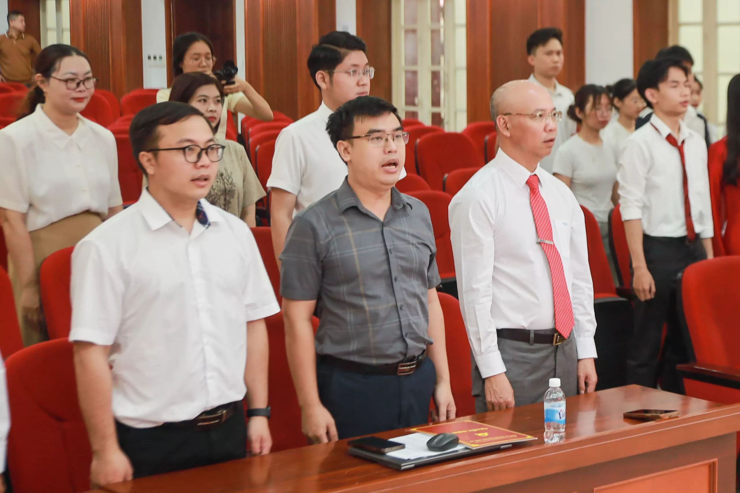 Thêm 9 đảng viên góp sức xây dựng Đảng bộ Trường Đại học Thủy lợi