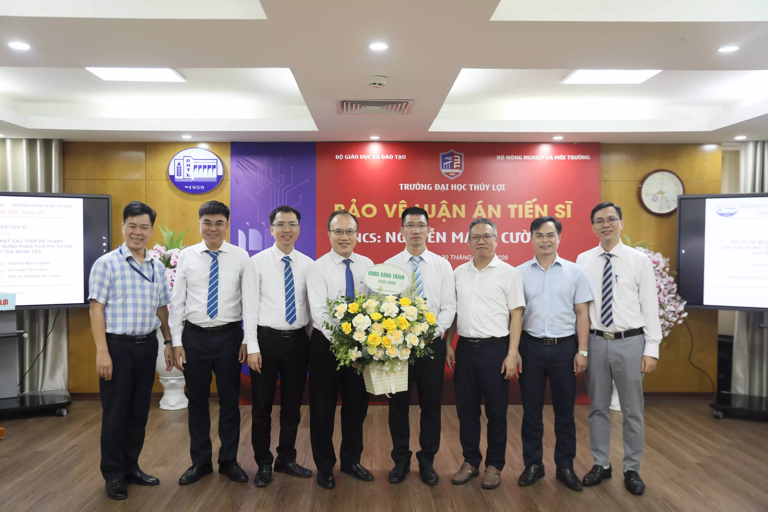 Trường Đại học Thủy lợi tổ chức bảo vệ Luận án Tiến sĩ cấp Trường cho Nghiên cứu sinh Nguyễn Mạnh Cường