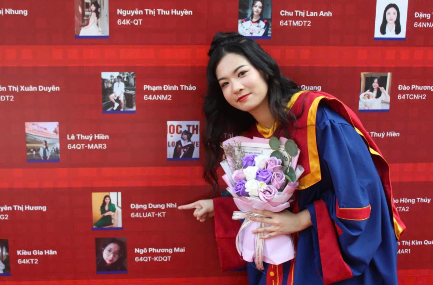 Nữ sinh xinh xắn 7 kỳ nhận học bổng, điểm 10 tuyệt đối khóa luận, tốt nghiệp loại Xuất sắc ở ngôi trường nổi tiếng