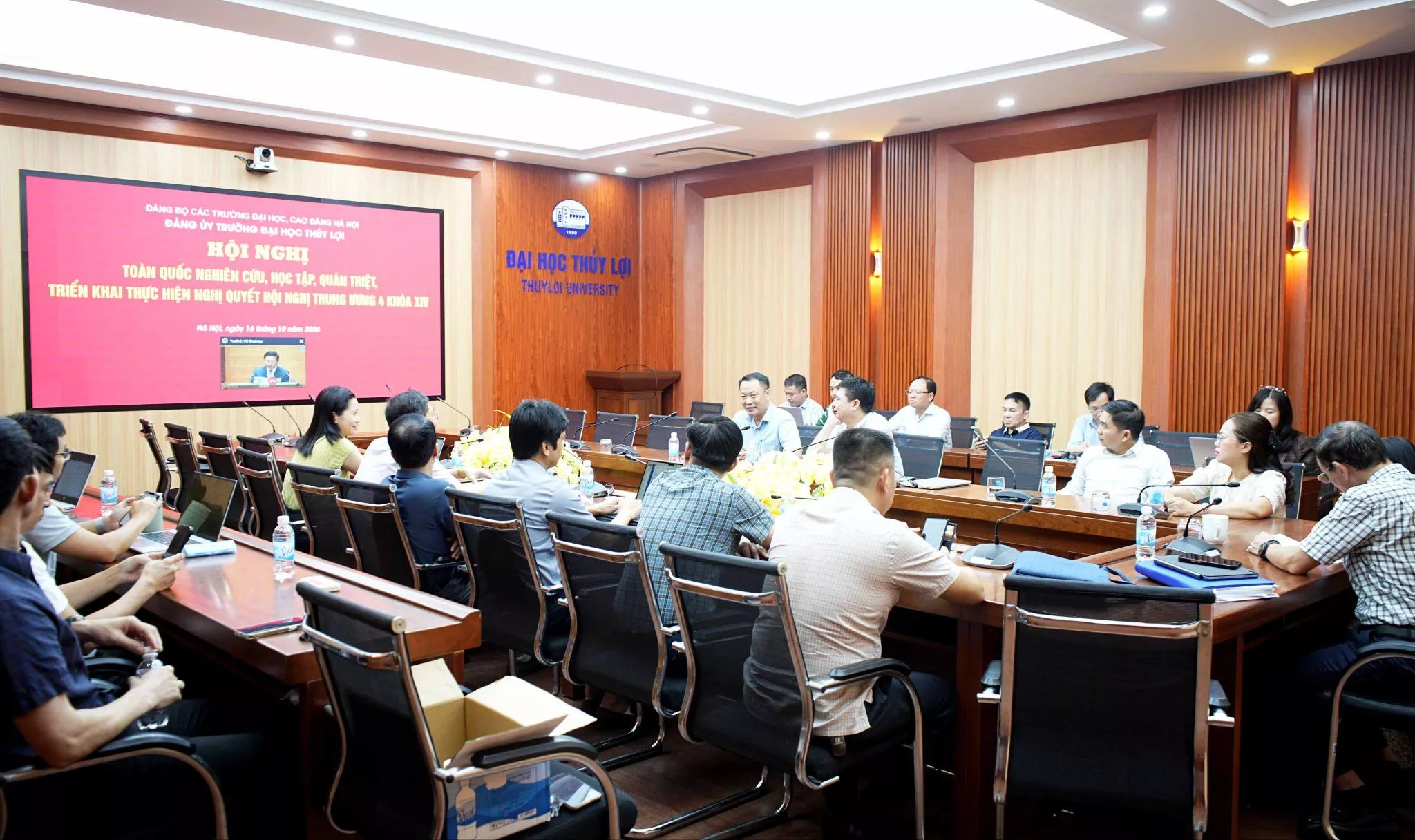 Trường Đại học Thủy lợi tham dự trực tuyến Hội nghị toàn quốc nghiên cứu, học tập, quán triệt, triển khai thực hiện Nghị quyết Hội nghị Trung ương 4 khóa XIV