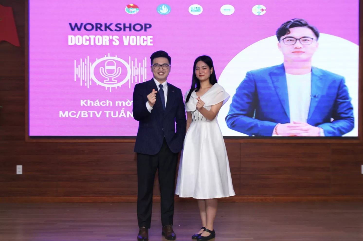 Nữ sinh xinh xắn 7 kỳ nhận học bổng, điểm 10 tuyệt đối khóa luận, tốt nghiệp loại Xuất sắc ở ngôi trường nổi tiếng